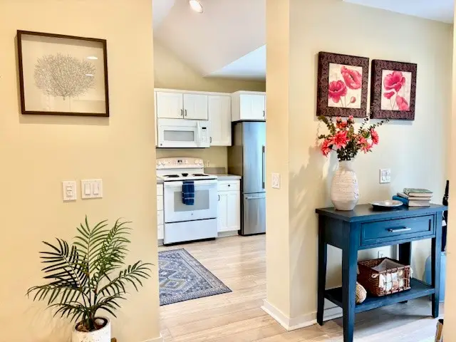 6 Brandywine Lane, Narragansett, RI 02882 - #3