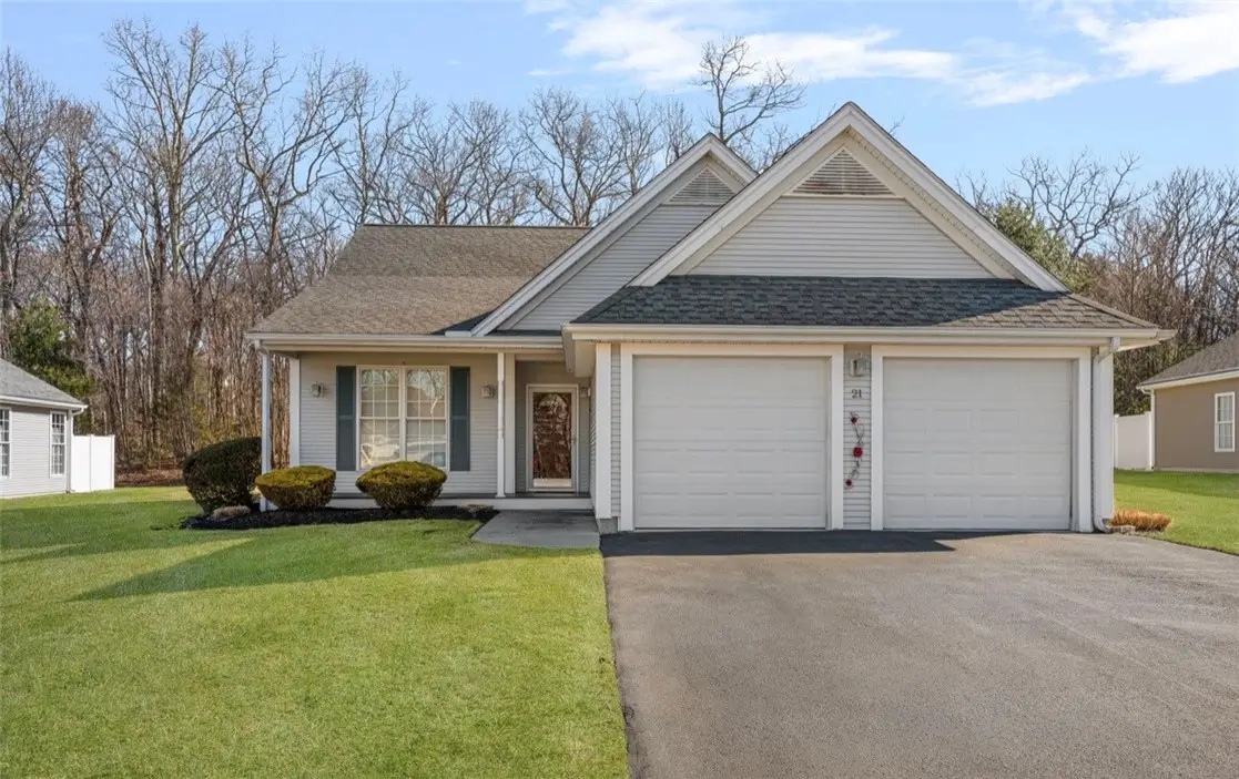21 Cambridge Circle, Smithfield, RI 02917 - #1