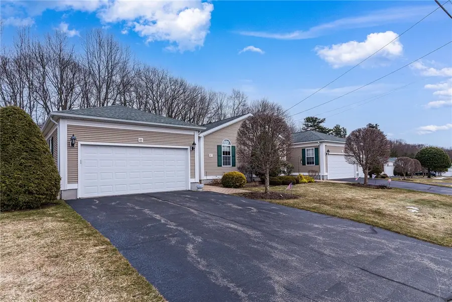 85 Orchard Meadows Drive, Smithfield, RI 02917 - #3