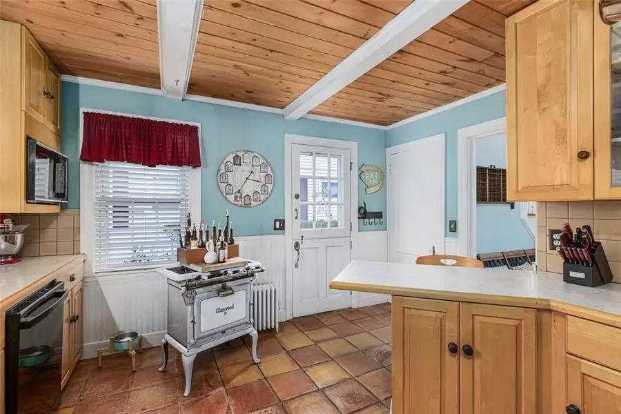 57 Peckham Avenue, North Providence, RI 02908 - #3