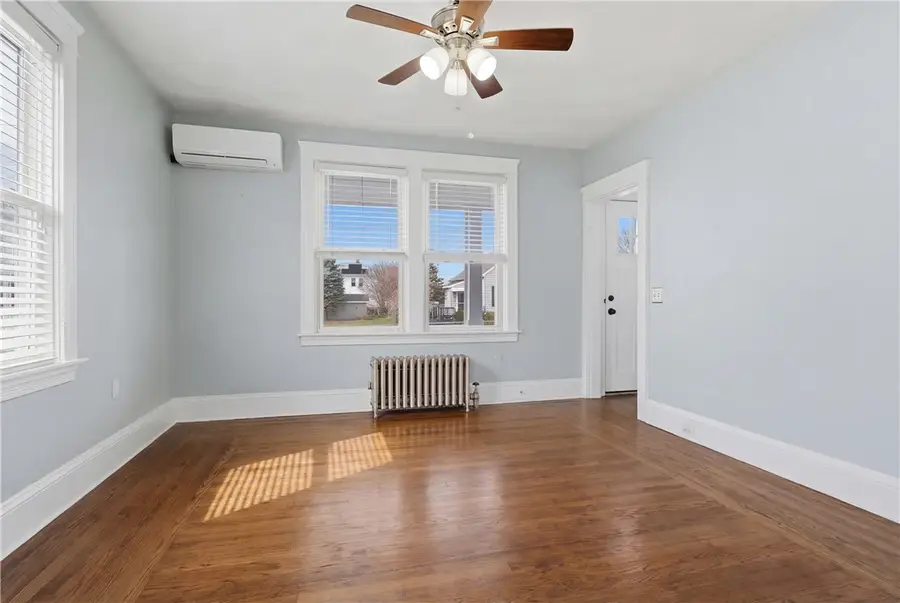 49 Harcourt Avenue, Pawtucket, RI 02861 - #3