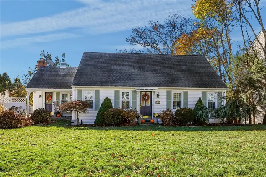 38 Angela Avenue, Cranston, RI 02921 - #3