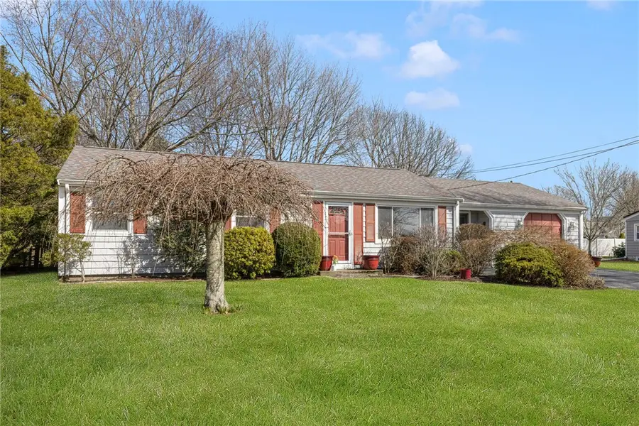 9 Spruce Avenue, Middletown, RI 02842 - #2