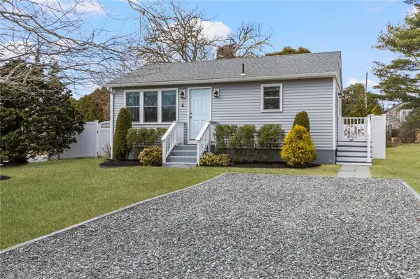 4 Juniper Road, South Kingstown, RI 02879