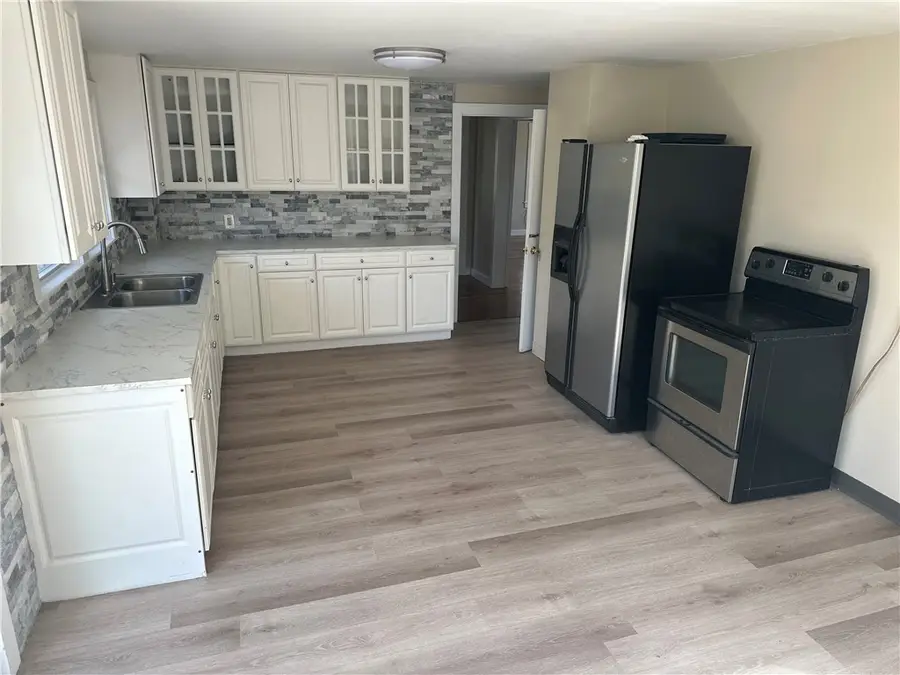 2 Doric Avenue, Cranston, RI 02910 - #2