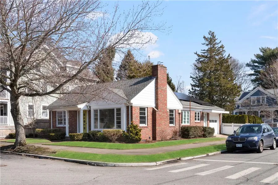 203 Cole Avenue, Providence, RI 02906 - #2