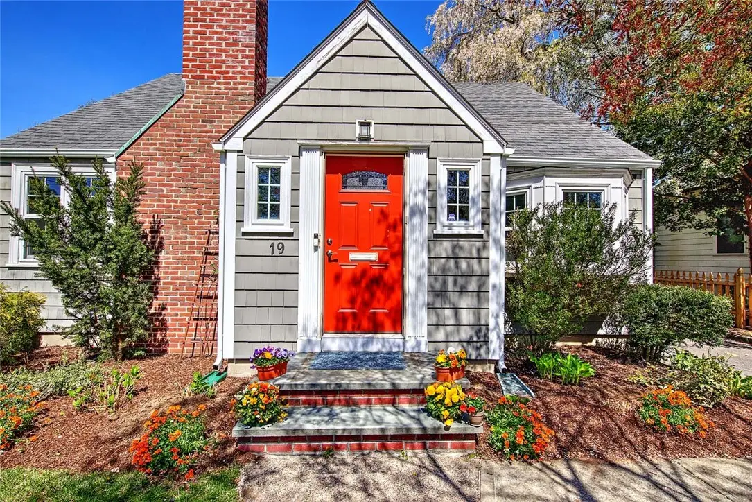 19 Berwick Place, Rumford, RI 02916 - #1