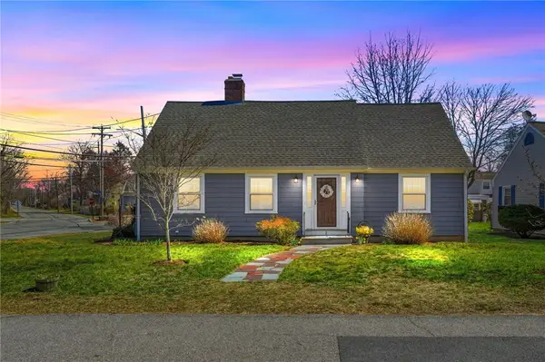 2 Duncan Road, East Providence, RI 02916