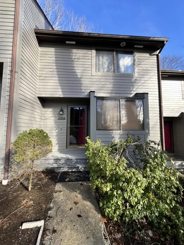 5 Wake Robin Road #2004, Lincoln, RI 02865