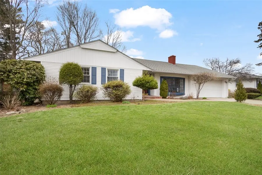 39 Greening Lane, Cranston, RI 02920 - #2