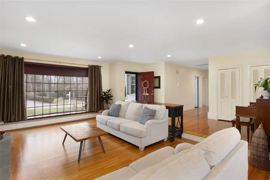 39 Greening Lane, Cranston, RI 02920 - #3