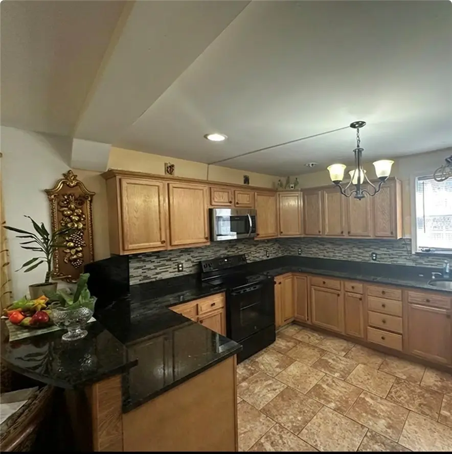 374 New York Avenue, Providence, RI 02905 - #3