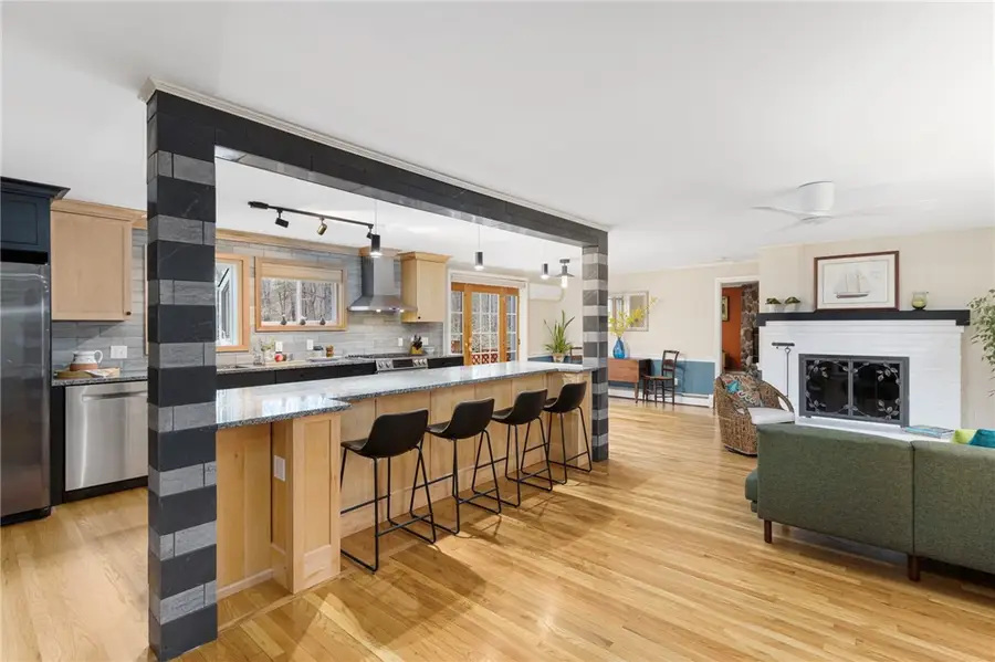 70 Lindley Avenue, North Kingstown, RI 02852 - #2