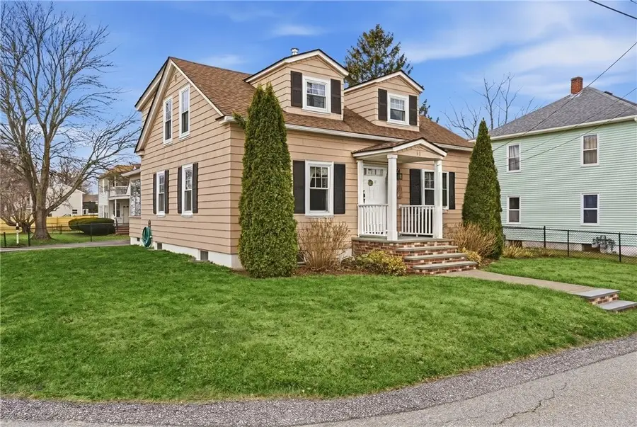 11 Tampa Street, West Warwick, RI 02893 - #2