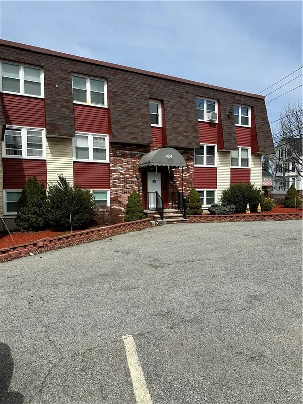 424 Smithfield Avenue #6, Pawtucket, RI 02860