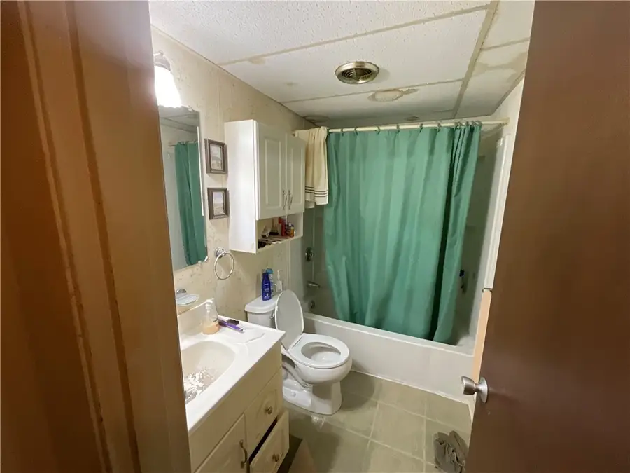 36 Cowesett Avenue #3, West Warwick, RI 02893 - #2