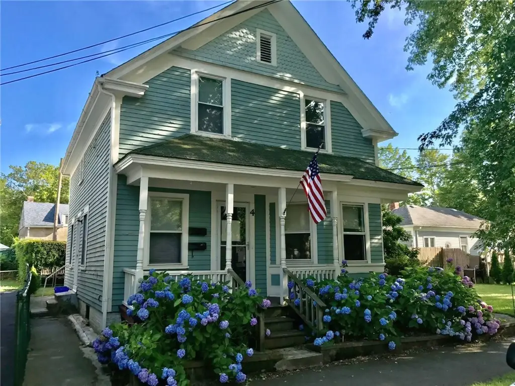 4 Bayview Avenue #2, Bristol, RI 02809 - #1
