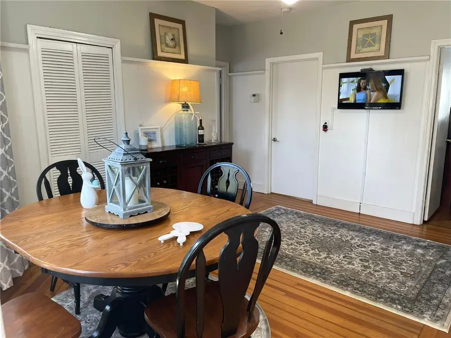 4 Bayview Avenue, Bristol, RI 02809 - #3