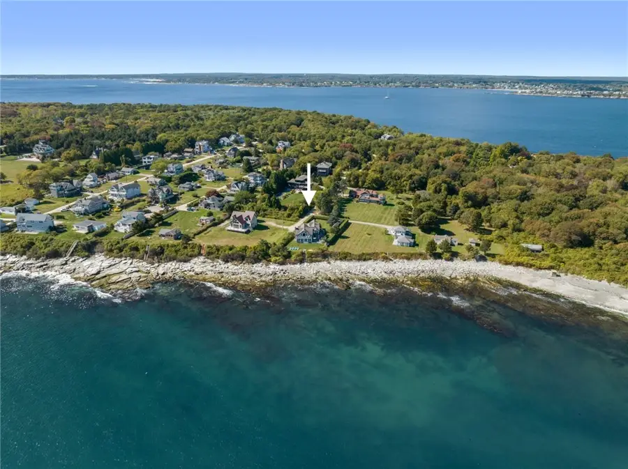 4 Hull Cove Street, Jamestown, RI 02835 - #2