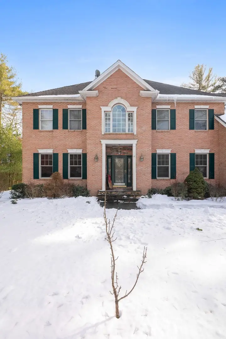 2 St Josephs Way, Hopkinton, RI 02832 - #2