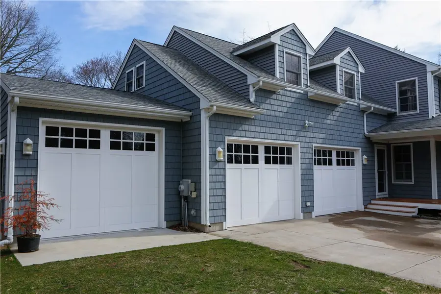 87 Woodward Ave Avenue, Narragansett, RI 02882 - #3