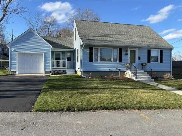 11 Bellevue Drive, Cranston, RI 02920