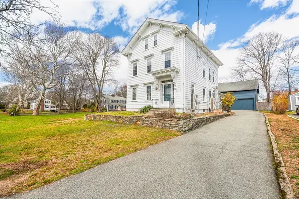 75 Greenwood Avenue, East Providence, RI 02916