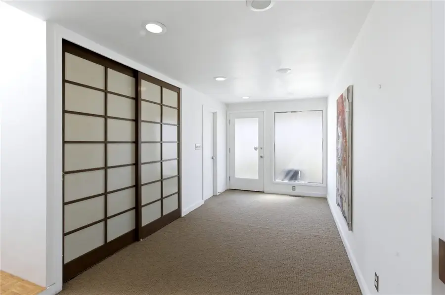 111 Roger Williams Circle, Cranston, RI 02905 - #3