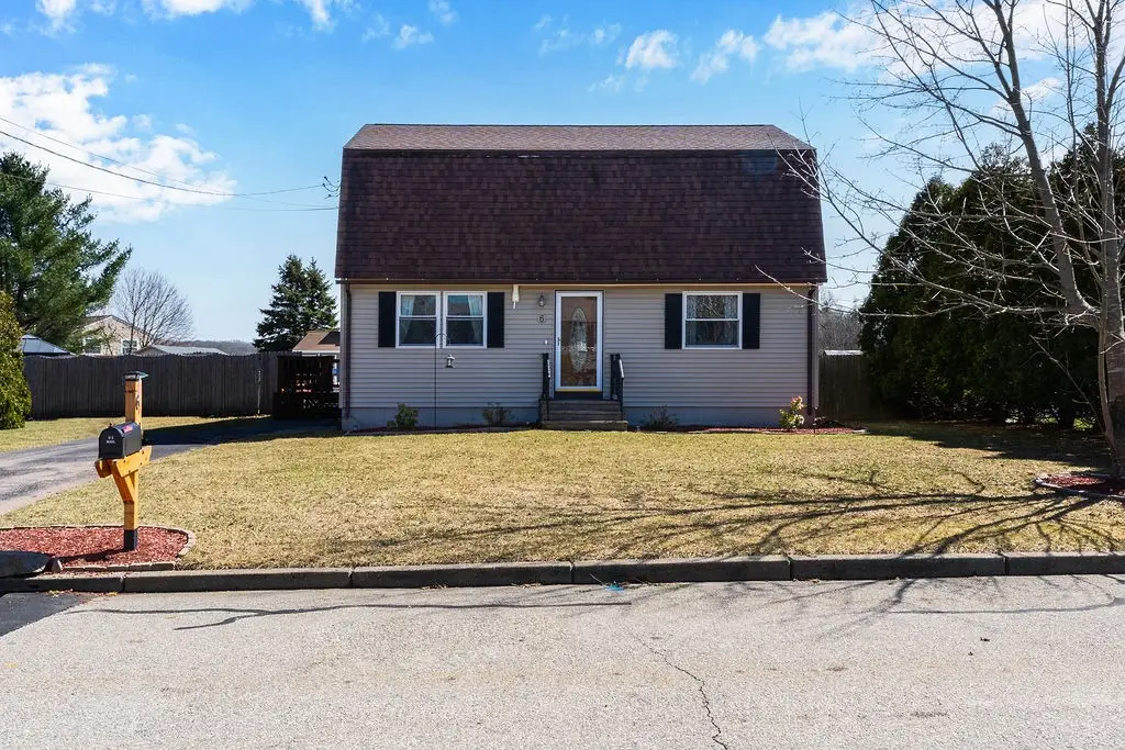 6 Quill Drive, West Warwick, RI 02893 - #1