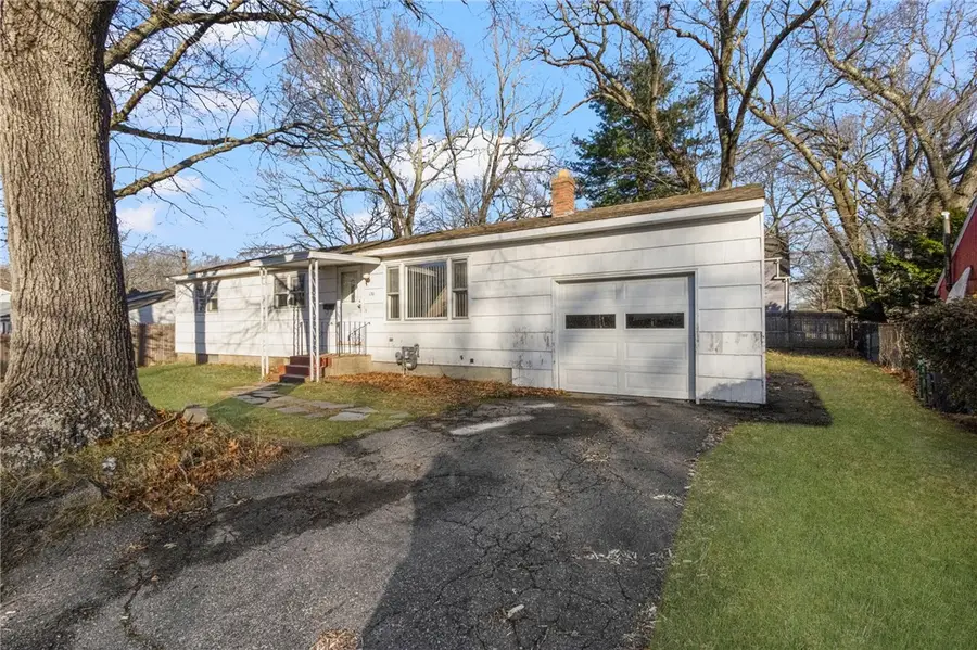 130 Brentwood Avenue, Warwick, RI 02886 - #3