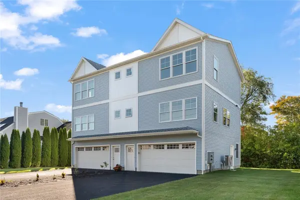 24 Wanda Street #B, Narragansett, RI 02882