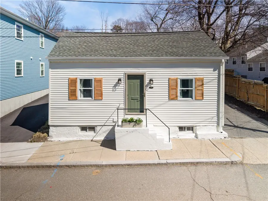 27 Padelford Street, Providence, RI 02906 - #2