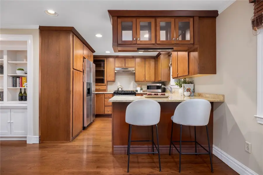 22 Miles Avenue #8, Providence, RI 02906 - #3