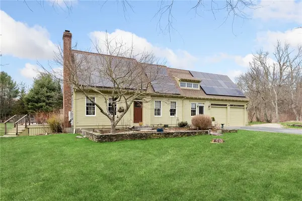 33 Butterfly Trail, Dartmouth, MA 02747