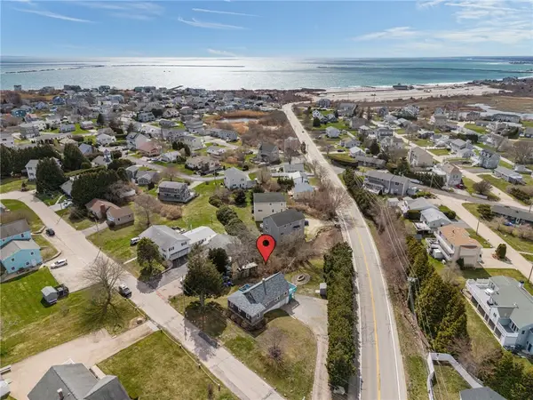 31 Hemlock Avenue, Narragansett, RI 02882