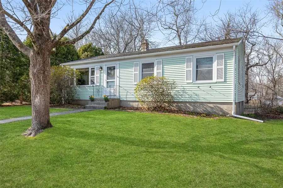 32 Overhill Road, Warren, RI 02885 - #2