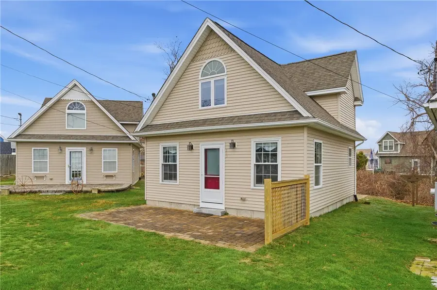64 Burnside Avenue, Narragansett, RI 02882 - #2