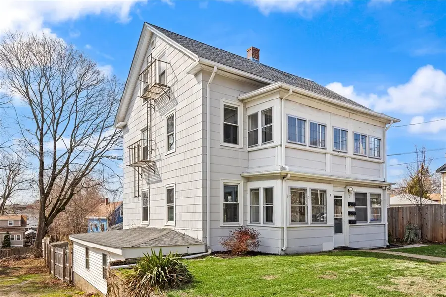 5 Fountain Street, West Warwick, RI 02893 - #2