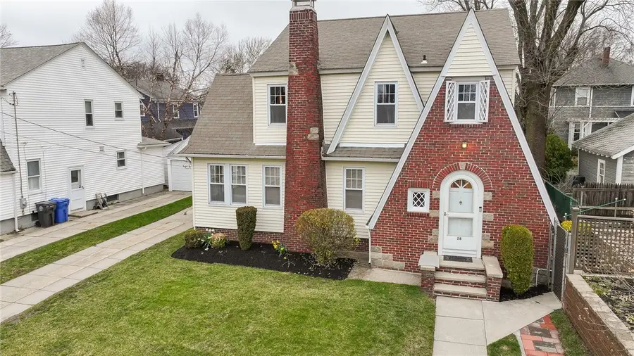 28 Rosewood Avenue, Cranston, RI 02905 - #3