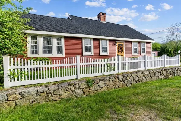 220 Plainfield Pike, Scituate, RI 02857