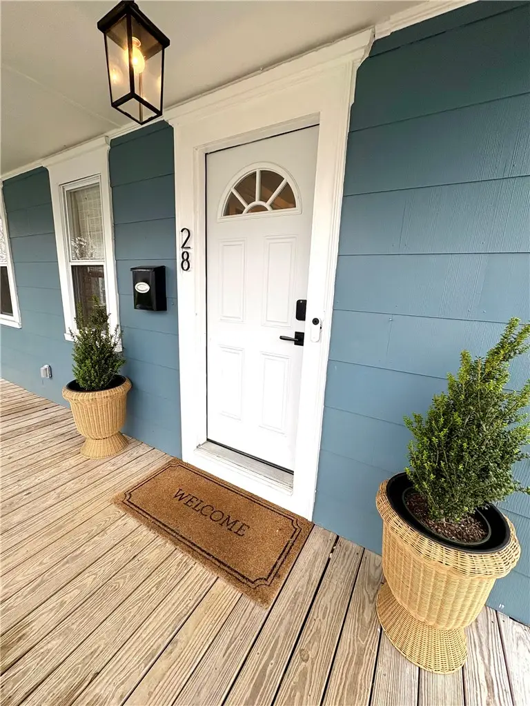 28 Myrtle Avenue, Warwick, RI 02886 - #3