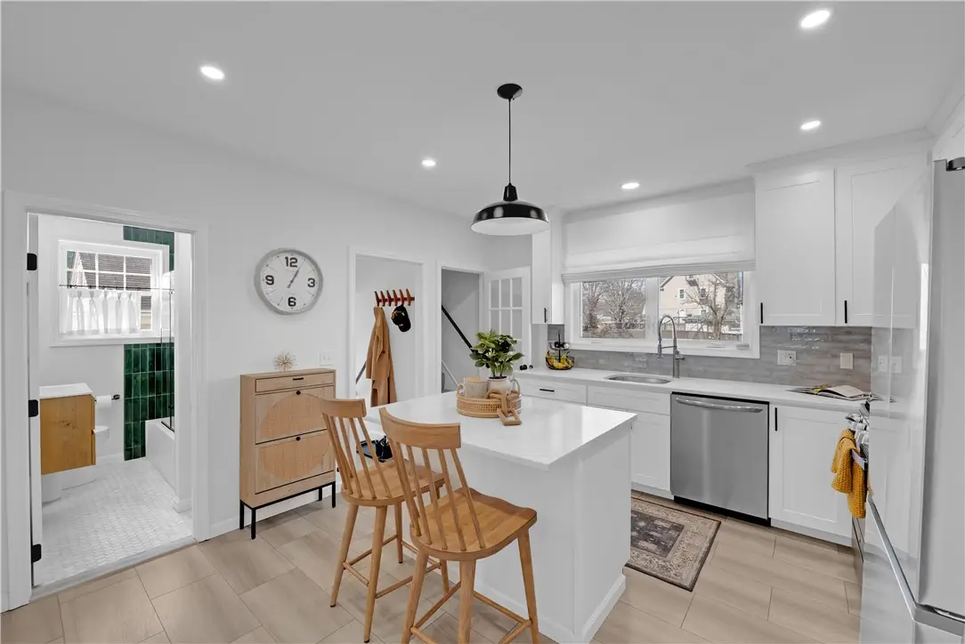 42 Victoria Avenue, Cranston, RI 02920 - #1