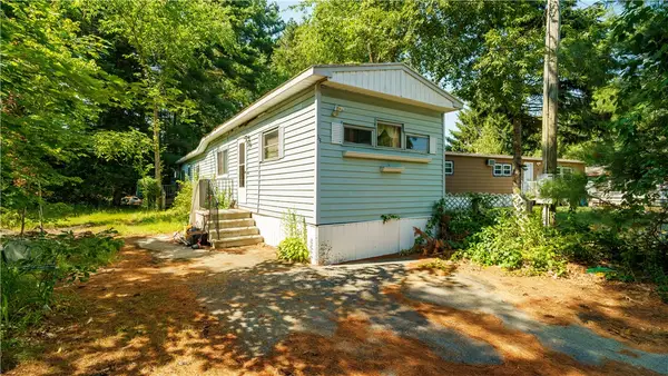 53 Maplewood Drive, Burrillville, RI 02839
