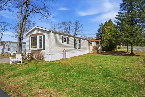 225 Brayton Road, Tiverton, RI 02878
