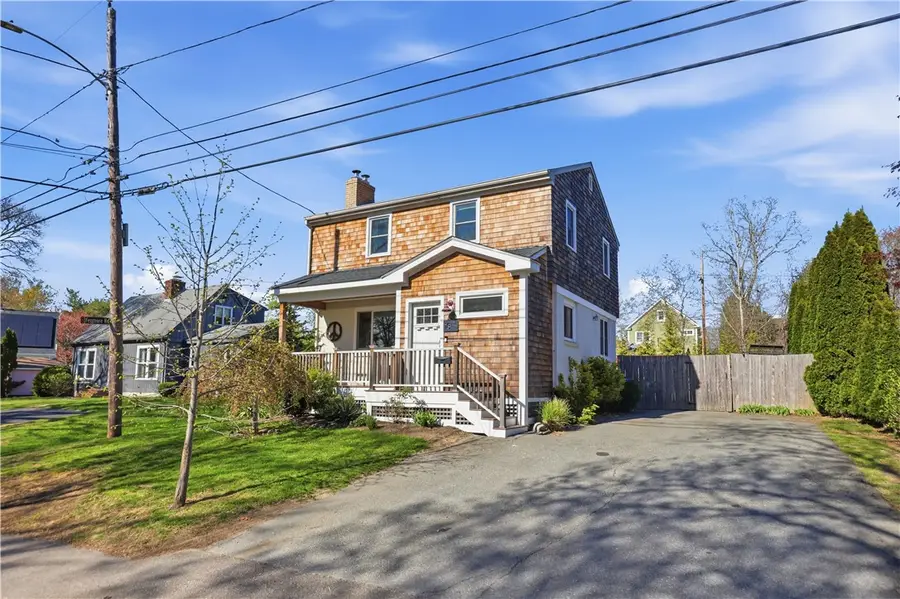 18 Loring Road, Bristol, RI 02809 - #3