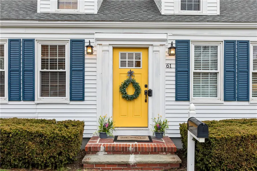 61 Bishop Avenue, Rumford, RI 02916 - #3