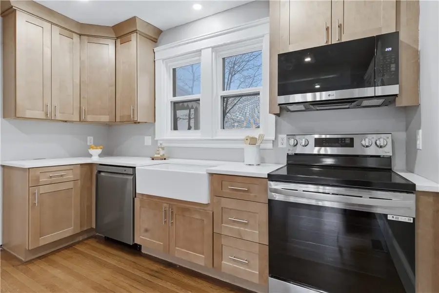 104 Woodbine Street, Providence, RI 02906 - #3