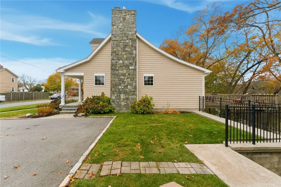 71 Norton Avenue, Cranston, RI 02920 - #3