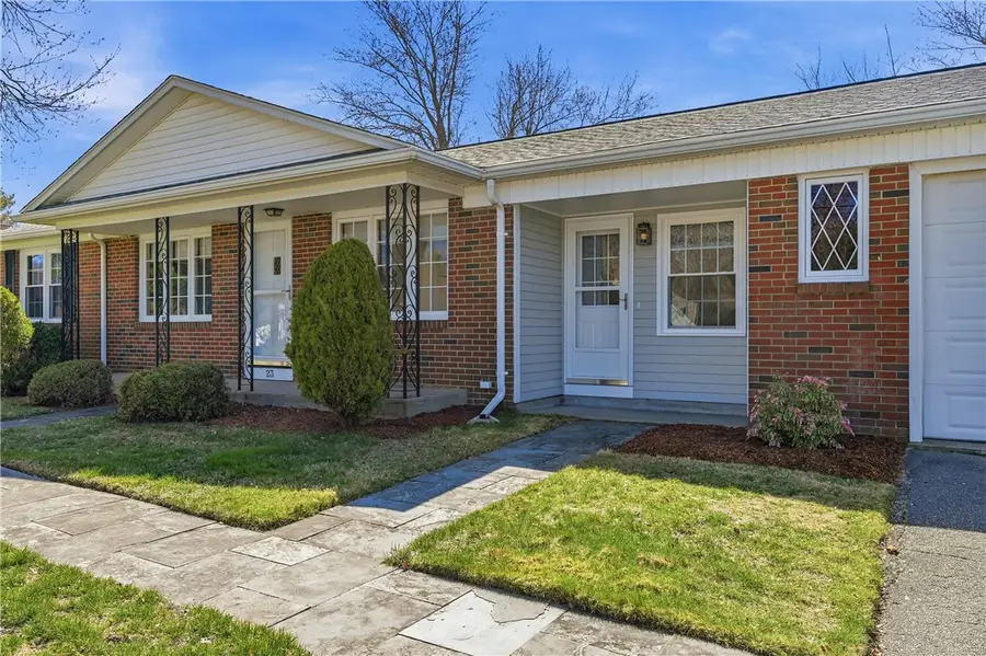 23 Glen Oaks Drive, Cumberland, RI 02864 - #3