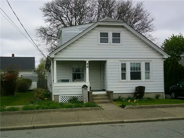 39 Benjamin Street, Pawtucket, RI 02861